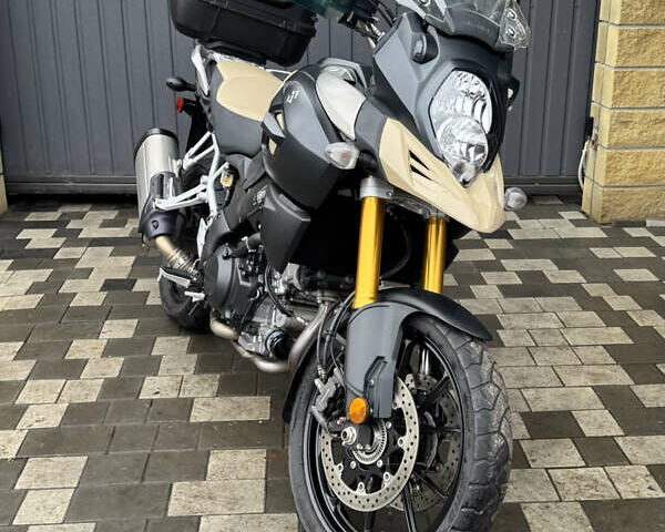 Сузуки V-Strom 1000, объемом двигателя 1 л и пробегом 4 тыс. км за 9200 $, фото 1 на Automoto.ua