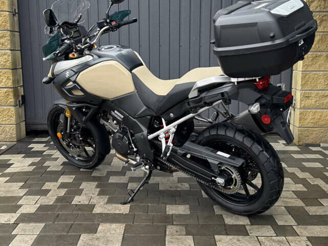 Сузуки V-Strom 1000, объемом двигателя 1 л и пробегом 4 тыс. км за 9200 $, фото 5 на Automoto.ua