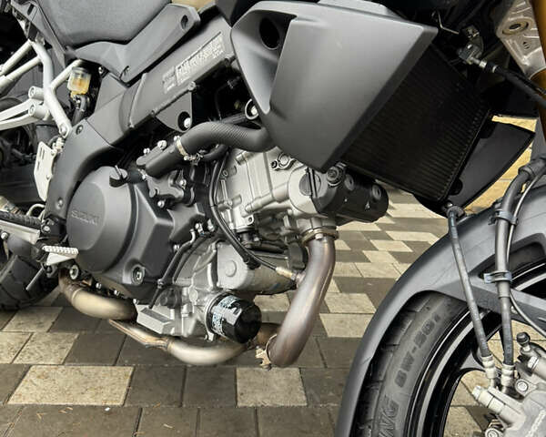 Сузуки V-Strom 1000, объемом двигателя 1 л и пробегом 4 тыс. км за 9200 $, фото 14 на Automoto.ua
