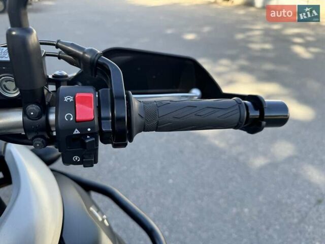 Сузуки V-Strom 1000, объемом двигателя 0 л и пробегом 14 тыс. км за 9300 $, фото 16 на Automoto.ua