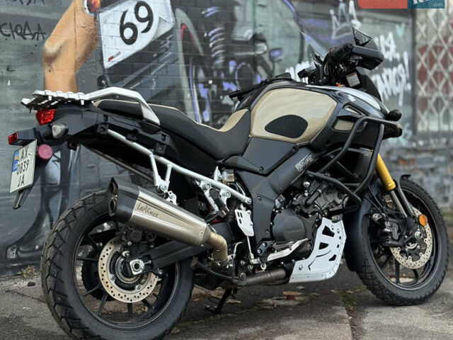 Сузуки V-Strom 1000, объемом двигателя 0 л и пробегом 13 тыс. км за 10000 $, фото 2 на Automoto.ua