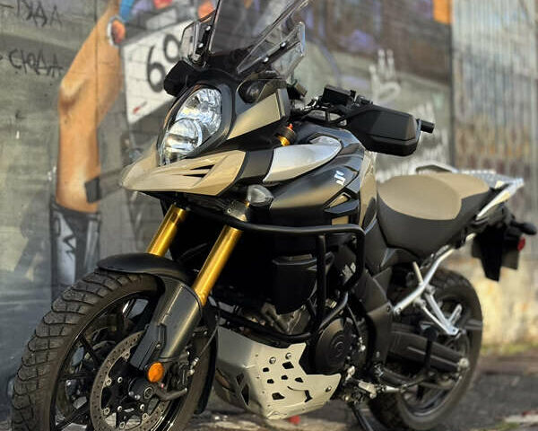 Сузуки V-Strom 1000, объемом двигателя 0 л и пробегом 13 тыс. км за 10000 $, фото 4 на Automoto.ua