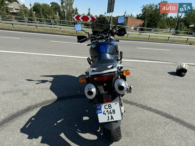 Синий Сузуки V-Strom 1000, объемом двигателя 1 л и пробегом 50 тыс. км за 5999 $, фото 5 на Automoto.ua
