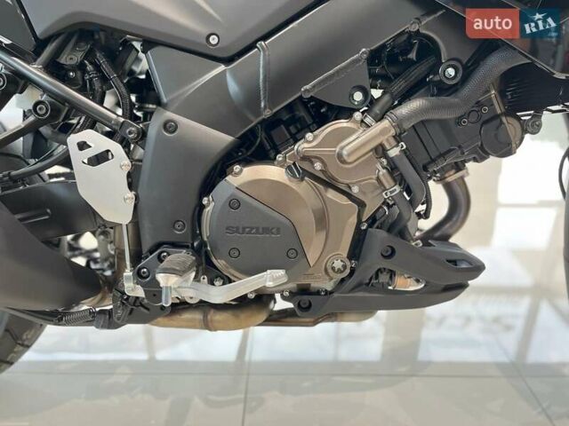 Черный Сузуки V-Strom 1050, объемом двигателя 0 л и пробегом 1 тыс. км за 14744 $, фото 11 на Automoto.ua