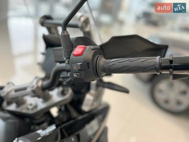 Черный Сузуки V-Strom 1050, объемом двигателя 0 л и пробегом 1 тыс. км за 14744 $, фото 18 на Automoto.ua