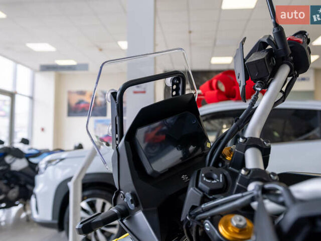 Серый Сузуки V-Strom 1050, объемом двигателя 0 л и пробегом 1 тыс. км за 12434 $, фото 5 на Automoto.ua