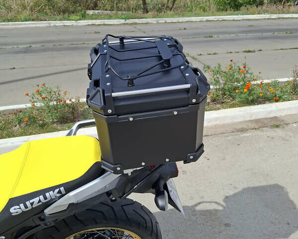 Жовтий Сузукі V-Strom 1050 DE, об'ємом двигуна 0 л та пробігом 30 тис. км за 11990 $, фото 22 на Automoto.ua