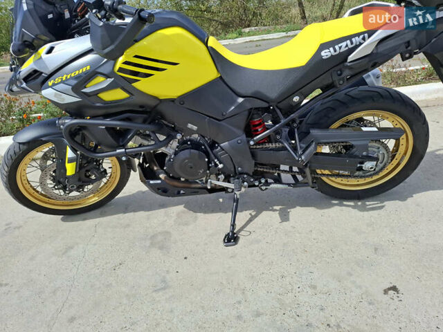 Жовтий Сузукі V-Strom 1050 DE, об'ємом двигуна 0 л та пробігом 30 тис. км за 11990 $, фото 8 на Automoto.ua