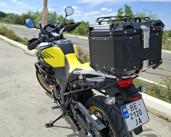 Жовтий Сузукі V-Strom 1050 DE, об'ємом двигуна 0 л та пробігом 30 тис. км за 11990 $, фото 6 на Automoto.ua