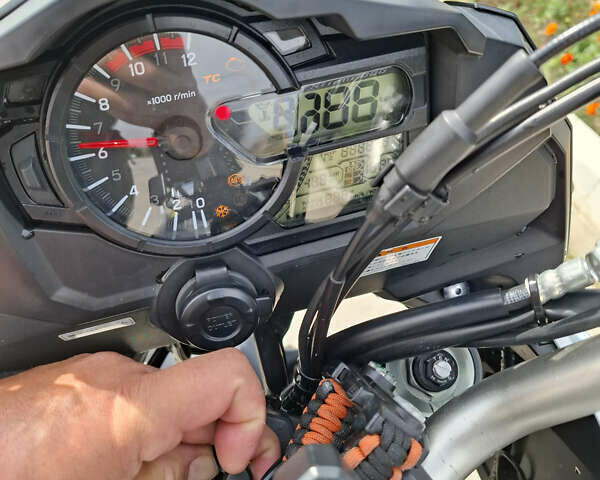 Жовтий Сузукі V-Strom 1050 DE, об'ємом двигуна 0 л та пробігом 30 тис. км за 11990 $, фото 10 на Automoto.ua