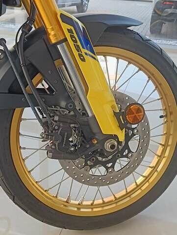 Желтый Сузуки V-Strom 1050 DE, объемом двигателя 1 л и пробегом 1 тыс. км за 15324 $, фото 5 на Automoto.ua