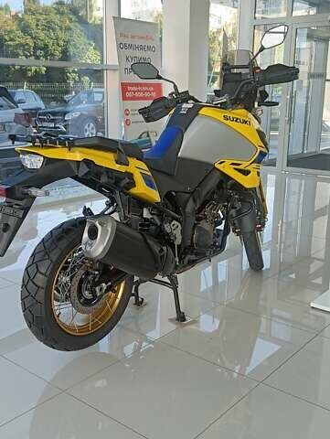 Желтый Сузуки V-Strom 1050 DE, объемом двигателя 1 л и пробегом 1 тыс. км за 15324 $, фото 4 на Automoto.ua