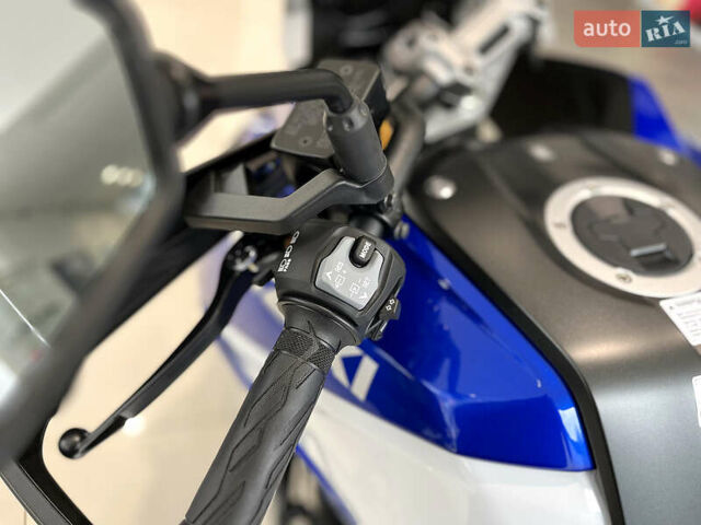 Сузуки V-Strom 1050 DE 2024 в Хмельницком на Automoto.ua Синий Сузуки V-Strom 1050 DE, объемом двигателя 0 л и пробегом 1 тыс. км за 15441 $, фото 16 на Automoto.ua
