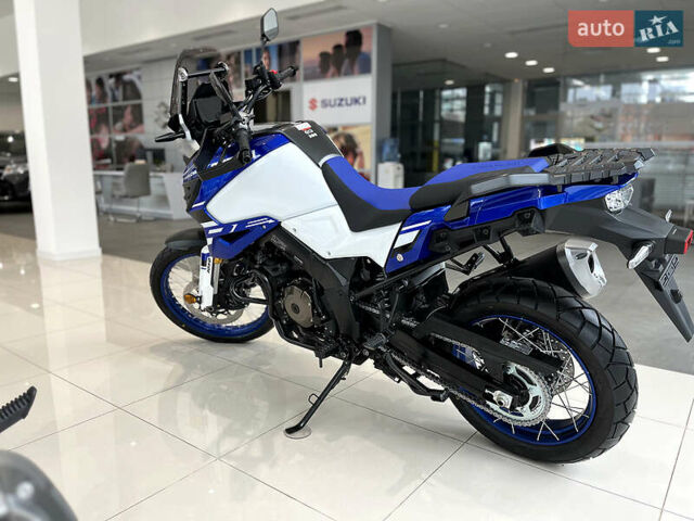 Сузуки V-Strom 1050 DE 2024 в Хмельницком на Automoto.ua Синий Сузуки V-Strom 1050 DE, объемом двигателя 0 л и пробегом 1 тыс. км за 15441 $, фото 3 на Automoto.ua