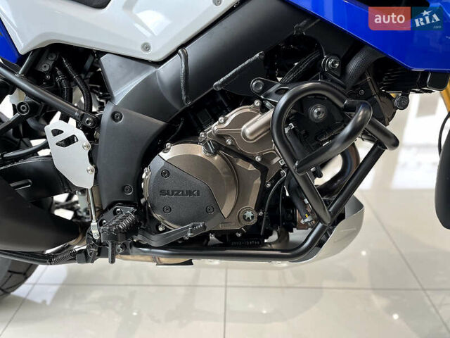 Сузуки V-Strom 1050 DE 2024 в Хмельницком на Automoto.ua Синий Сузуки V-Strom 1050 DE, объемом двигателя 0 л и пробегом 1 тыс. км за 15441 $, фото 10 на Automoto.ua