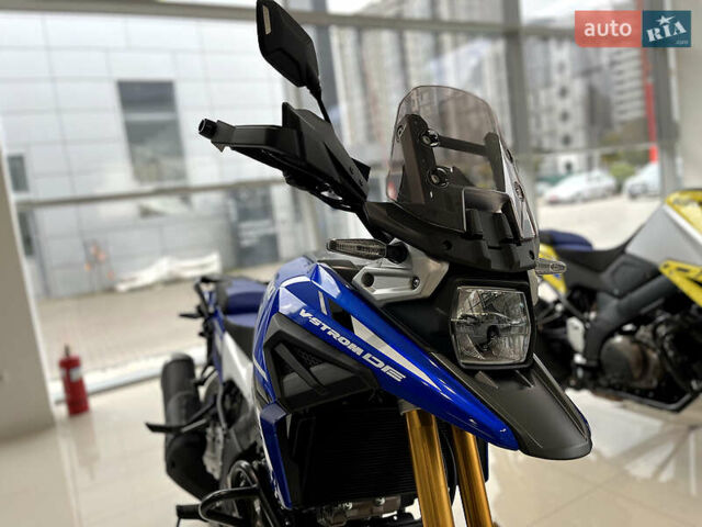 Сузуки V-Strom 1050 DE 2024 в Хмельницком на Automoto.ua Синий Сузуки V-Strom 1050 DE, объемом двигателя 0 л и пробегом 1 тыс. км за 15441 $, фото 8 на Automoto.ua