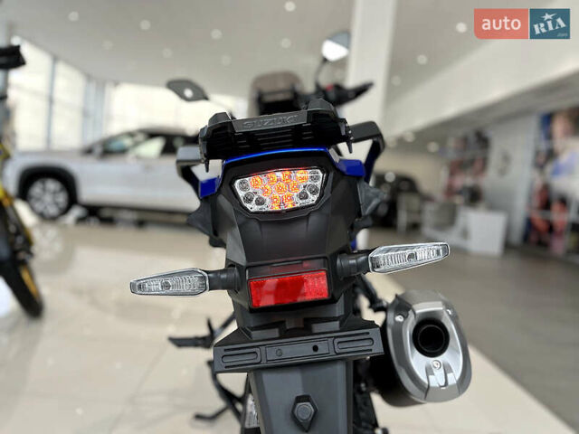 Сузуки V-Strom 1050 DE 2024 в Хмельницком на Automoto.ua Синий Сузуки V-Strom 1050 DE, объемом двигателя 0 л и пробегом 1 тыс. км за 15441 $, фото 23 на Automoto.ua