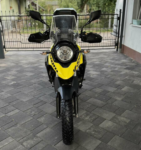 Чорний Сузукі V-Strom 250, об'ємом двигуна 0.25 л та пробігом 6 тис. км за 4500 $, фото 3 на Automoto.ua