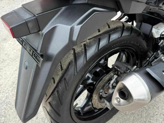 Сузуки V-Strom 250, объемом двигателя 0 л и пробегом 0 тыс. км за 3900 $, фото 6 на Automoto.ua