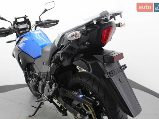 Синий Сузуки V-Strom 250, объемом двигателя 0.25 л и пробегом 19 тыс. км за 3900 $, фото 16 на Automoto.ua