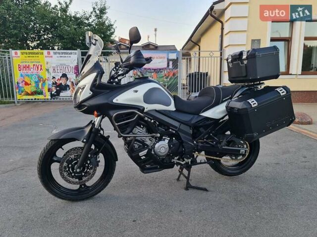 Білий Сузукі V-Strom 650, об'ємом двигуна 0.65 л та пробігом 31 тис. км за 6950 $, фото 2 на Automoto.ua