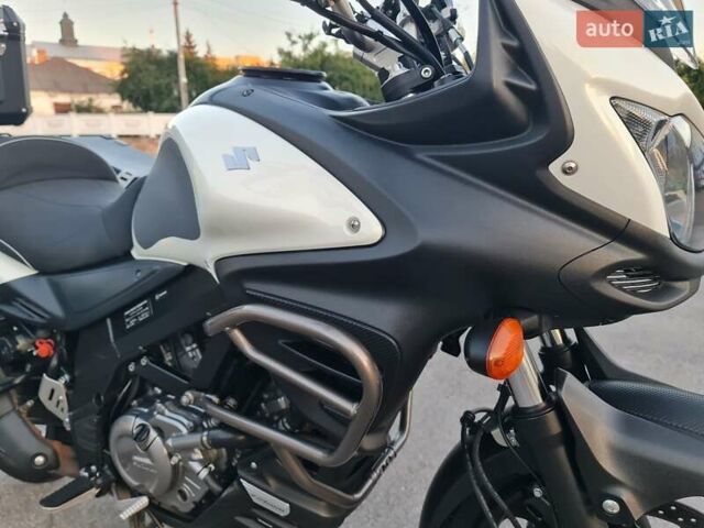 Білий Сузукі V-Strom 650, об'ємом двигуна 0.65 л та пробігом 31 тис. км за 6950 $, фото 35 на Automoto.ua