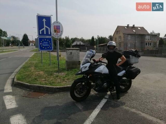 Белый Сузуки V-Strom 650, объемом двигателя 0 л и пробегом 20 тыс. км за 8000 $, фото 1 на Automoto.ua