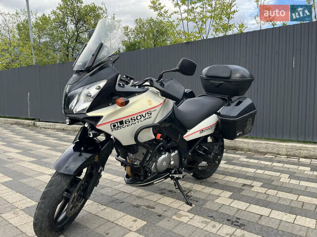 Белый Сузуки V-Strom 650, объемом двигателя 0.65 л и пробегом 81 тыс. км за 4500 $, фото 8 на Automoto.ua