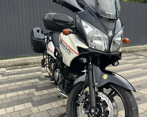 Белый Сузуки V-Strom 650, объемом двигателя 0.65 л и пробегом 81 тыс. км за 4500 $, фото 1 на Automoto.ua
