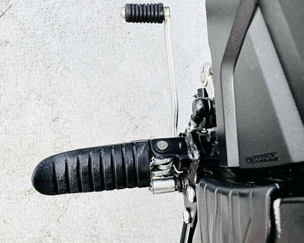 Білий Сузукі V-Strom 650, об'ємом двигуна 0.65 л та пробігом 30 тис. км за 8500 $, фото 16 на Automoto.ua