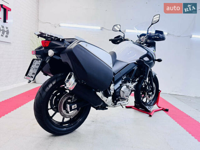 Білий Сузукі V-Strom 650, об'ємом двигуна 0.65 л та пробігом 30 тис. км за 8500 $, фото 4 на Automoto.ua