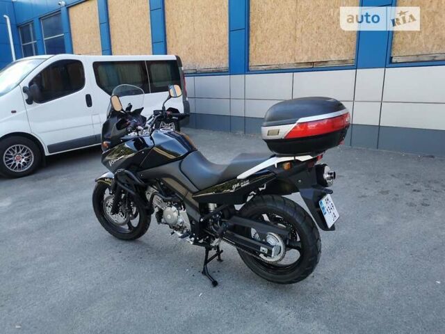 Черный Сузуки V-Strom 650, объемом двигателя 0.65 л и пробегом 33 тыс. км за 5500 $, фото 4 на Automoto.ua