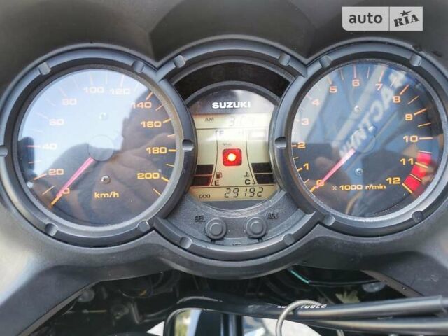 Черный Сузуки V-Strom 650, объемом двигателя 0.65 л и пробегом 33 тыс. км за 5500 $, фото 14 на Automoto.ua