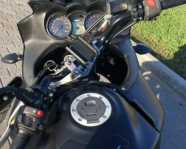 Черный Сузуки V-Strom 650, объемом двигателя 0.65 л и пробегом 53 тыс. км за 5000 $, фото 3 на Automoto.ua