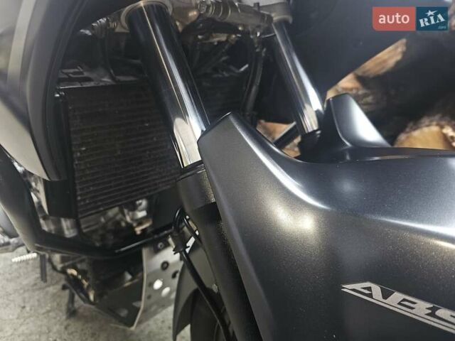 Чорний Сузукі V-Strom 650, об'ємом двигуна 0 л та пробігом 36 тис. км за 5300 $, фото 7 на Automoto.ua