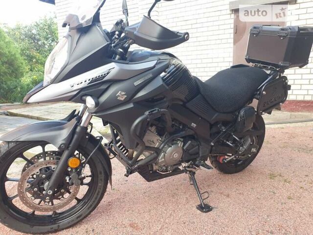 Черный Сузуки V-Strom 650, объемом двигателя 0 л и пробегом 6 тыс. км за 11000 $, фото 6 на Automoto.ua