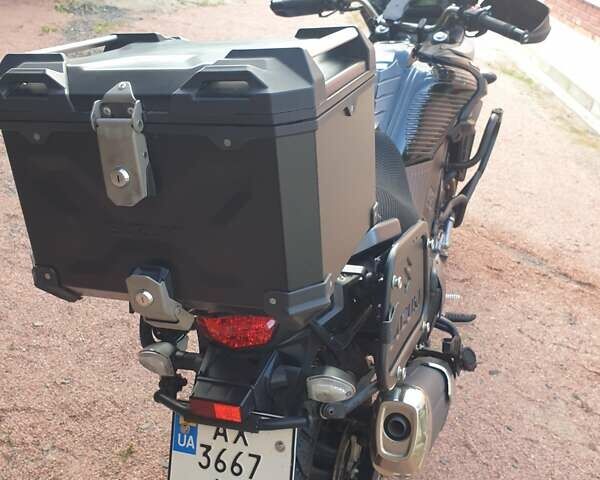 Черный Сузуки V-Strom 650, объемом двигателя 0 л и пробегом 6 тыс. км за 11000 $, фото 2 на Automoto.ua