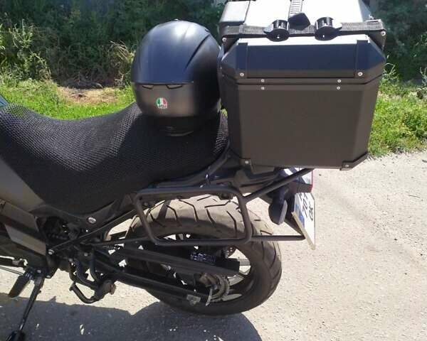 Черный Сузуки V-Strom 650, объемом двигателя 0.65 л и пробегом 31 тыс. км за 8300 $, фото 6 на Automoto.ua