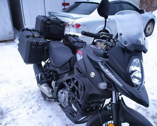 Черный Сузуки V-Strom 650, объемом двигателя 0.65 л и пробегом 31 тыс. км за 8300 $, фото 2 на Automoto.ua
