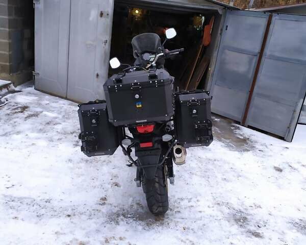 Черный Сузуки V-Strom 650, объемом двигателя 0.65 л и пробегом 31 тыс. км за 8300 $, фото 3 на Automoto.ua
