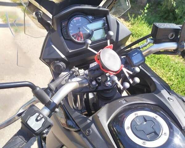 Черный Сузуки V-Strom 650, объемом двигателя 0.65 л и пробегом 31 тыс. км за 8300 $, фото 13 на Automoto.ua