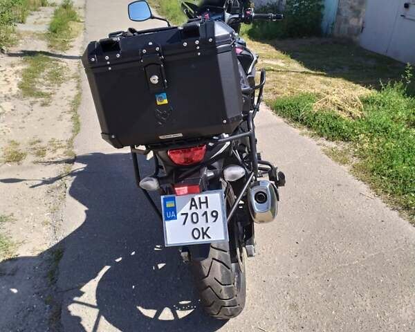 Черный Сузуки V-Strom 650, объемом двигателя 0.65 л и пробегом 31 тыс. км за 8300 $, фото 21 на Automoto.ua