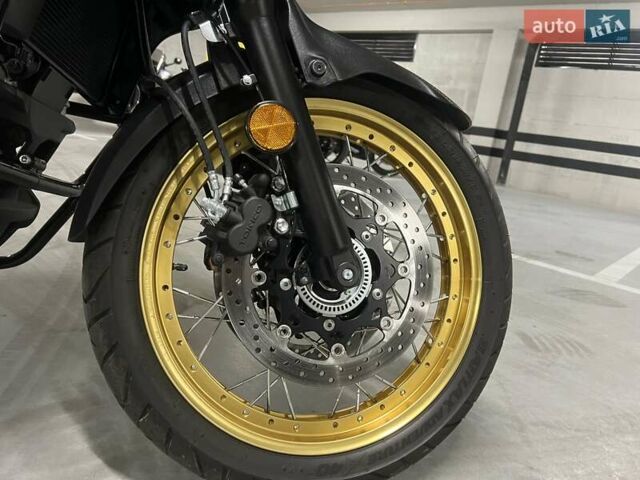 Черный Сузуки V-Strom 650, объемом двигателя 0.65 л и пробегом 5 тыс. км за 9900 $, фото 16 на Automoto.ua