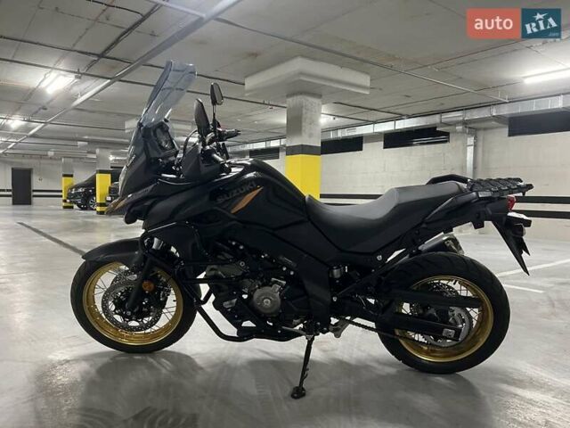 Черный Сузуки V-Strom 650, объемом двигателя 0.65 л и пробегом 5 тыс. км за 9900 $, фото 6 на Automoto.ua