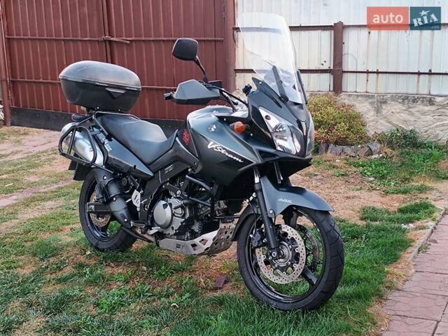Чорний Сузукі V-Strom 650, об'ємом двигуна 0.65 л та пробігом 64 тис. км за 4400 $, фото 5 на Automoto.ua