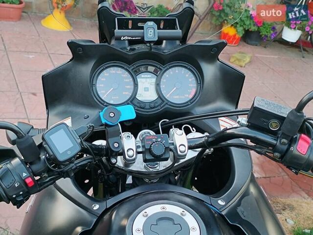 Чорний Сузукі V-Strom 650, об'ємом двигуна 0.65 л та пробігом 64 тис. км за 4400 $, фото 4 на Automoto.ua