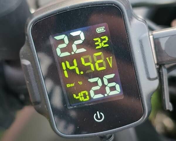 Чорний Сузукі V-Strom 650, об'ємом двигуна 0.65 л та пробігом 64 тис. км за 4400 $, фото 12 на Automoto.ua