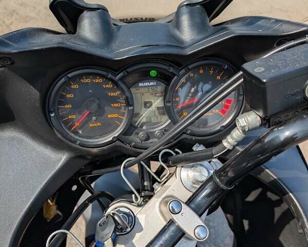 Чорний Сузукі V-Strom 650, об'ємом двигуна 0.65 л та пробігом 39 тис. км за 5199 $, фото 8 на Automoto.ua