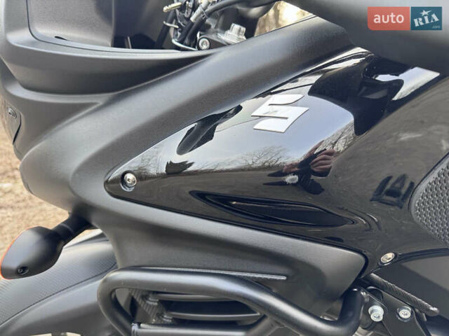 Черный Сузуки V-Strom 650, объемом двигателя 0.65 л и пробегом 40 тыс. км за 6700 $, фото 16 на Automoto.ua