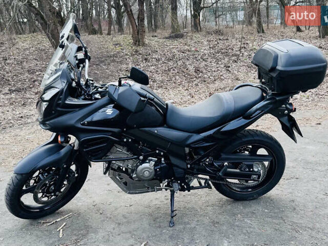 Черный Сузуки V-Strom 650, объемом двигателя 0.65 л и пробегом 40 тыс. км за 6700 $, фото 1 на Automoto.ua